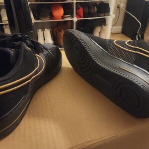 Nike Air Force One Legendary Black And Gold Fly